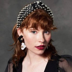 Lele Sadoughi JET FAUX LEATHER PEARL HEADBAND